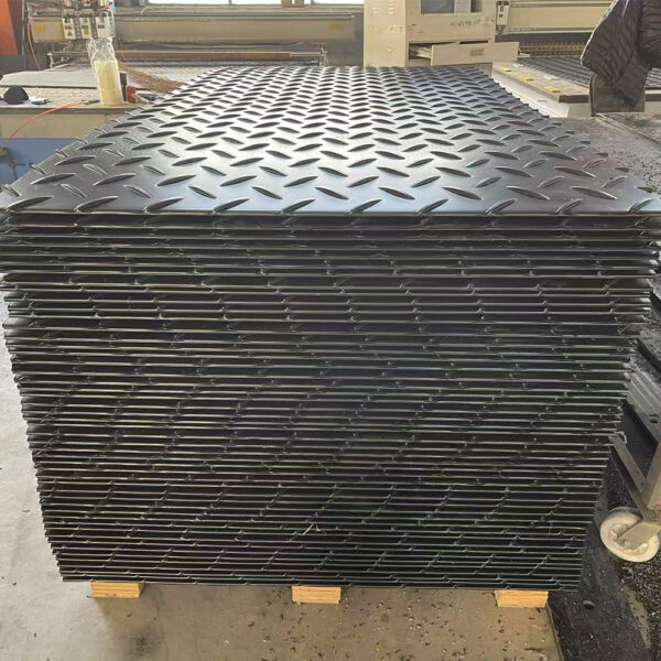 Komposit-Bodenschutzmatten Komposit-Bodenschutzmatten