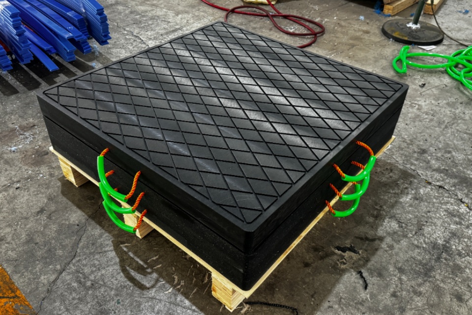 Подкладки для крановых аутригеров