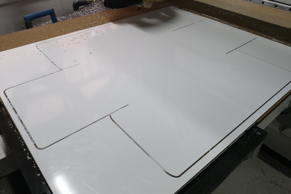 صفائح البولي إيثيلين عالي الكثافة