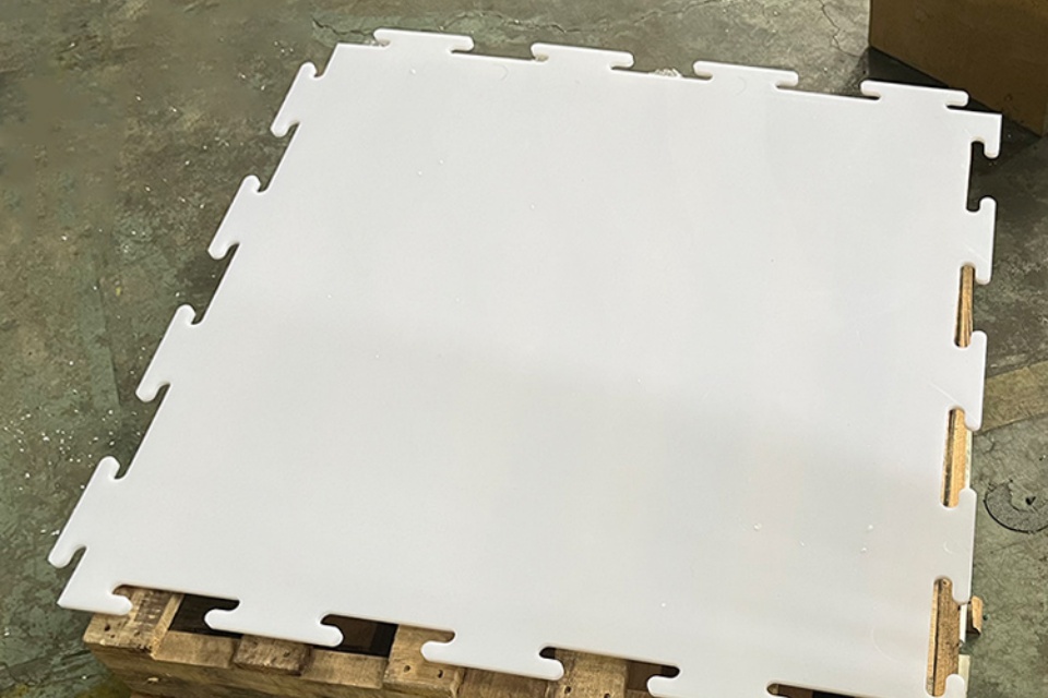 Ice Synthetic Panels